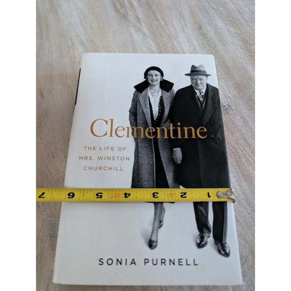 Clementine: The Life Of Mrs. Winston Churchill Hardcover - Sonia Purnell